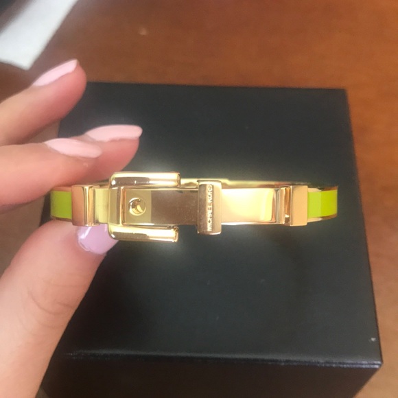 Michael Kors bracelet - Picture 2 of 4